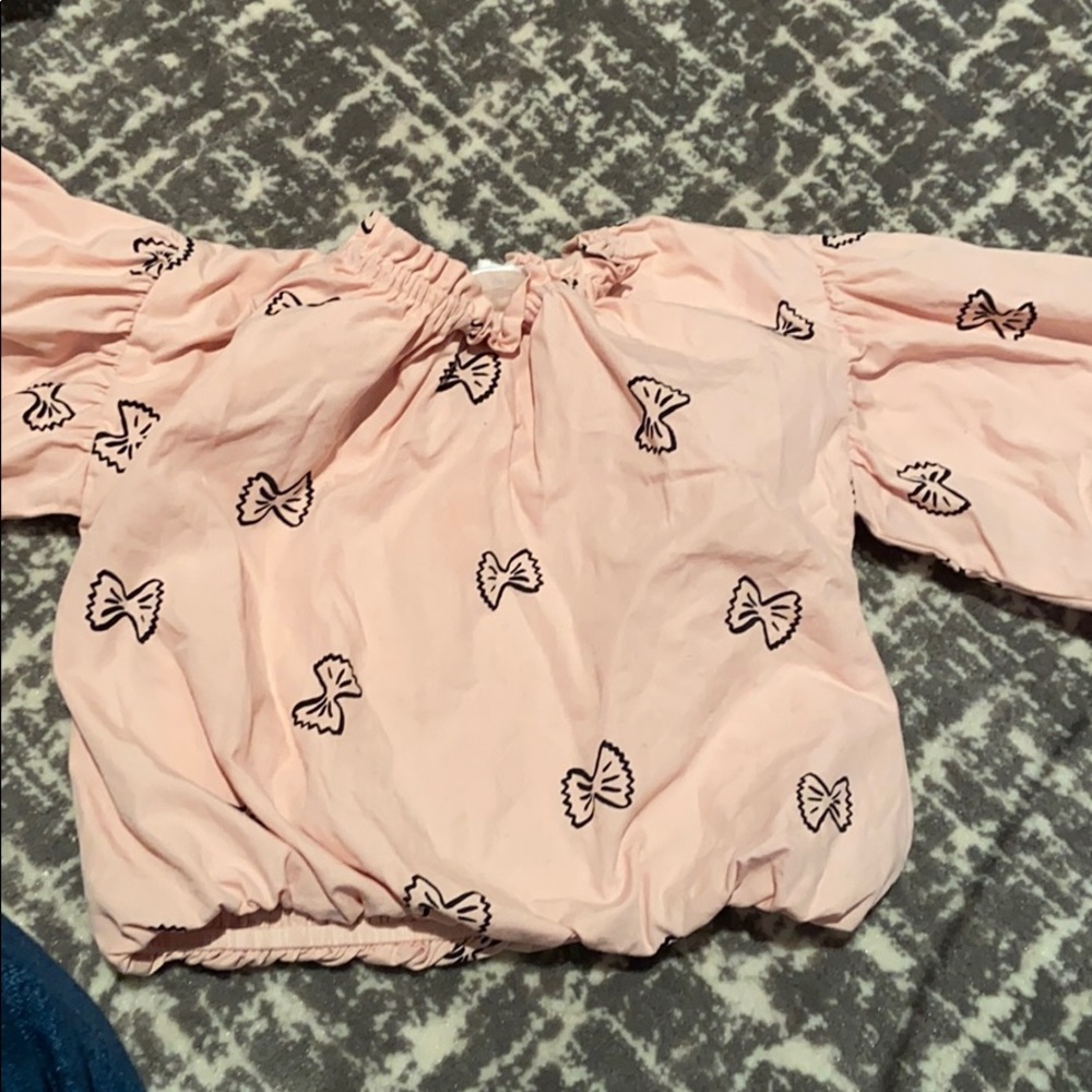 Adorable candy top